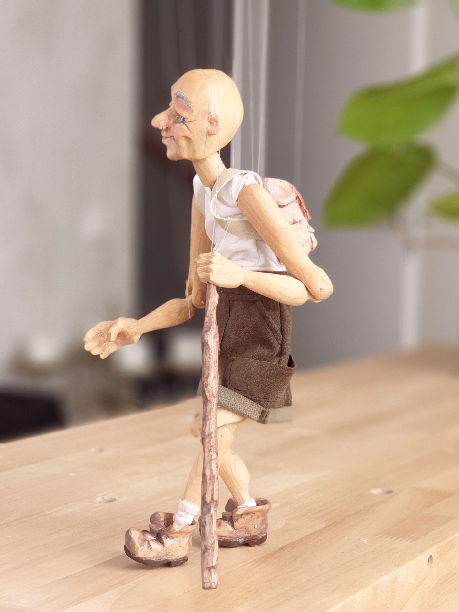 Globetrotter, Handgemaakte Houten Marionet - Afbeelding 6