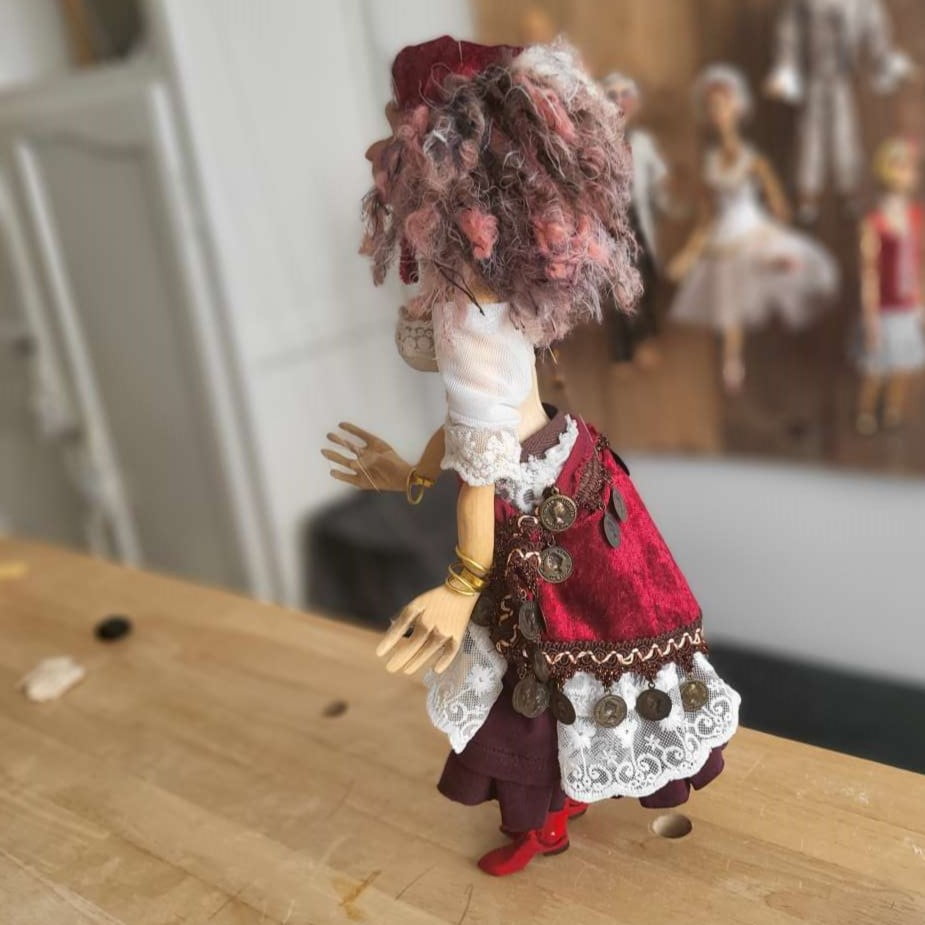 Zigeunerin Handgesneden Houten Marionet Pop - Afbeelding 4